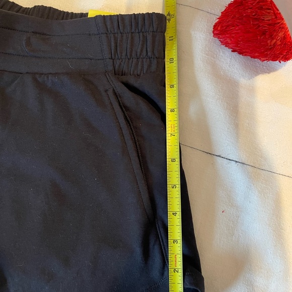 NWT All In Motion Women's Size XS Black Mid-Rise Shorts - Picture 10 of 11